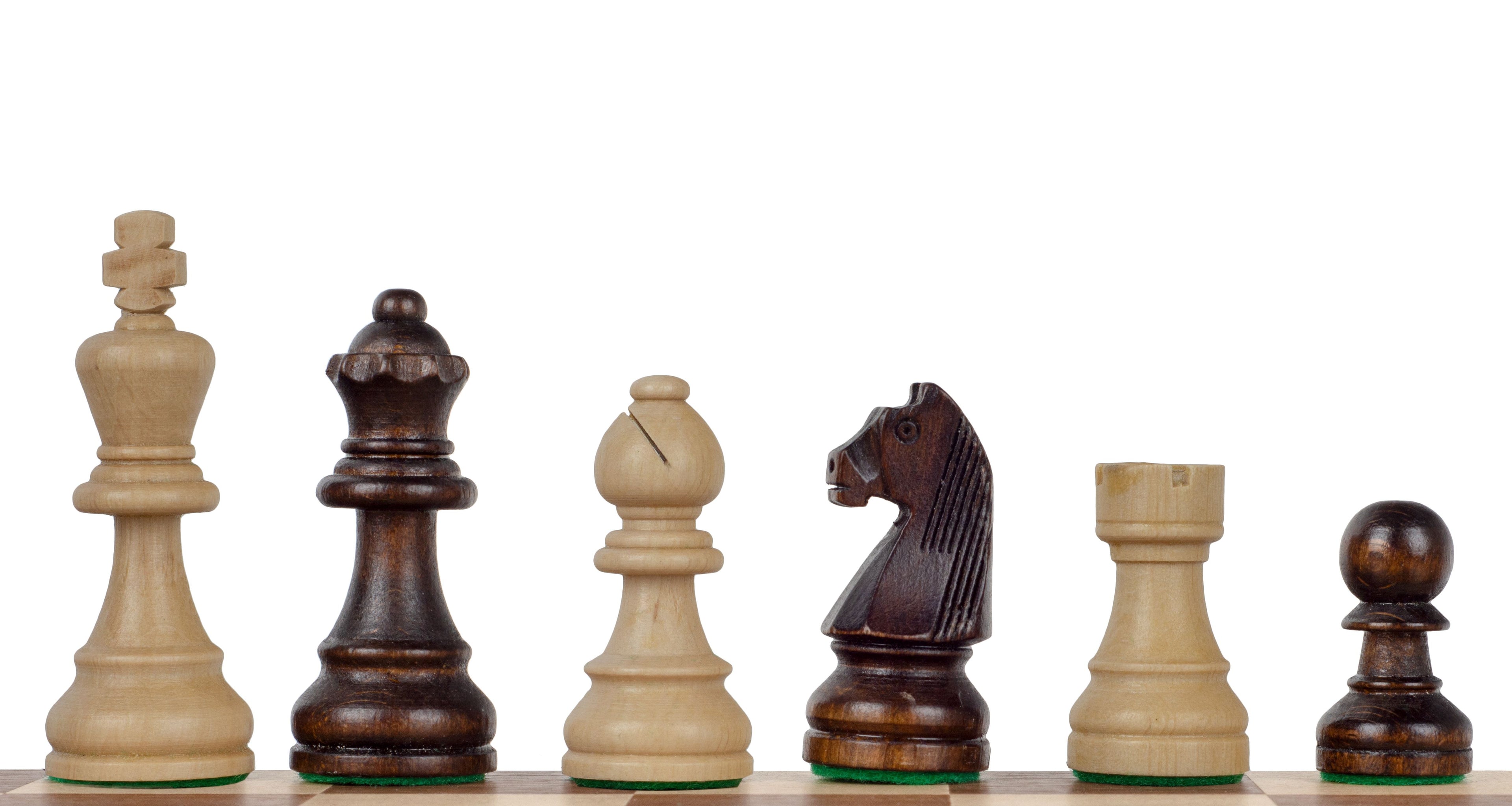 Staunton No.5 German Knight Chess Pieces – With Extra Queens