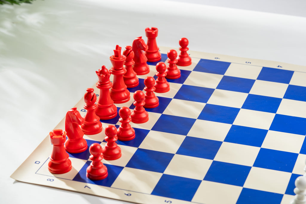 Staunton Plastic Chess Pieces 95mm King – Red – image 2