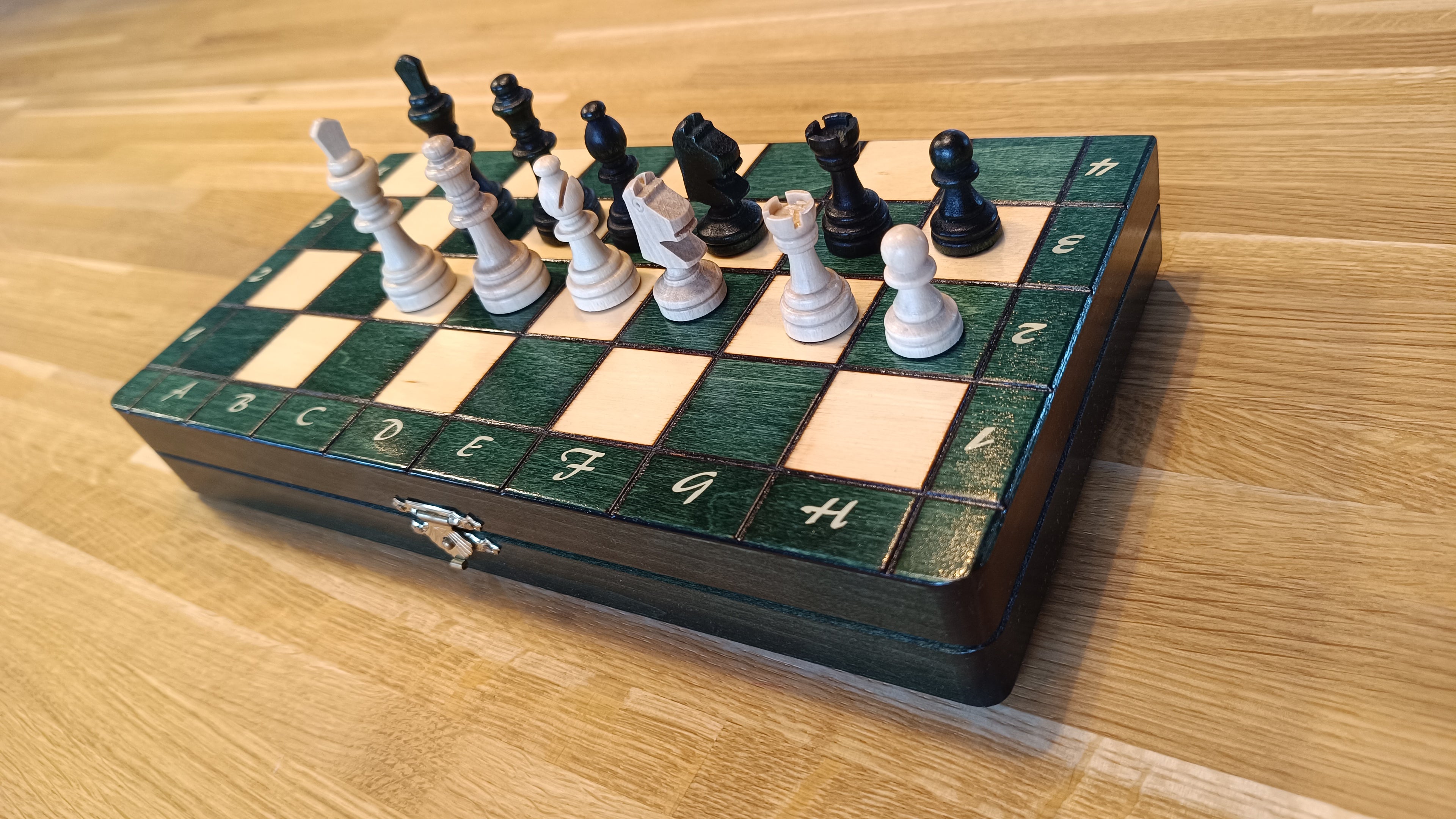 Magnetic Chess Set – Green with Insert Tray – image 3