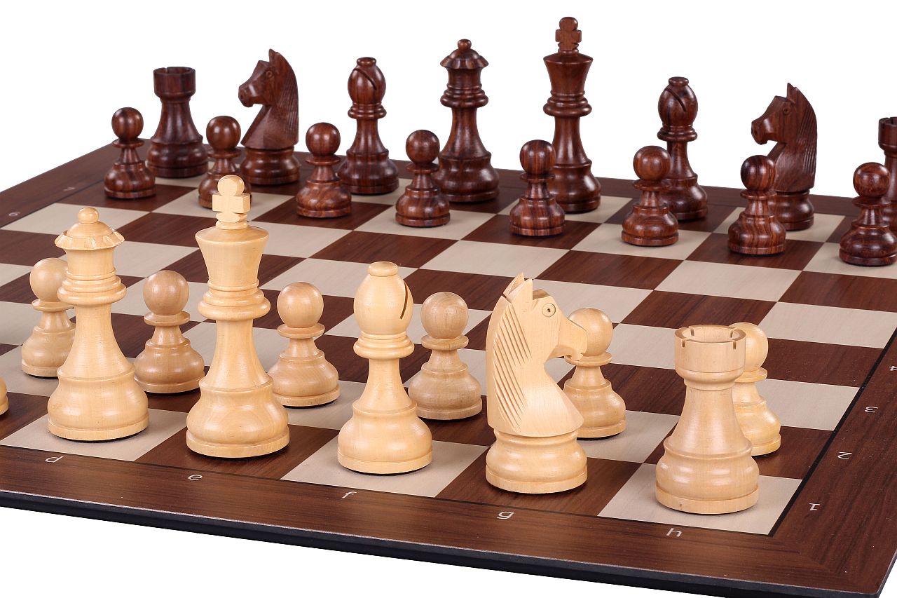 DGT SMART Board Set – Electronic Chessboard with Timeless Pieces – image 2