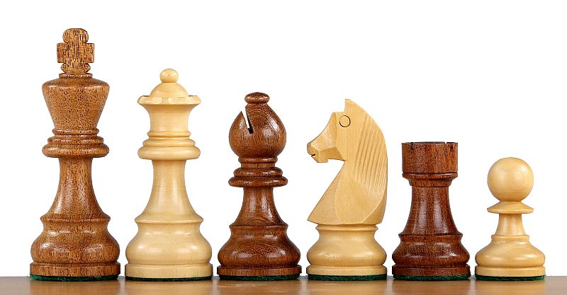 Tournament Chess Set No.6 – Walnut Board 58mm & German Knight 3.75" – image 3