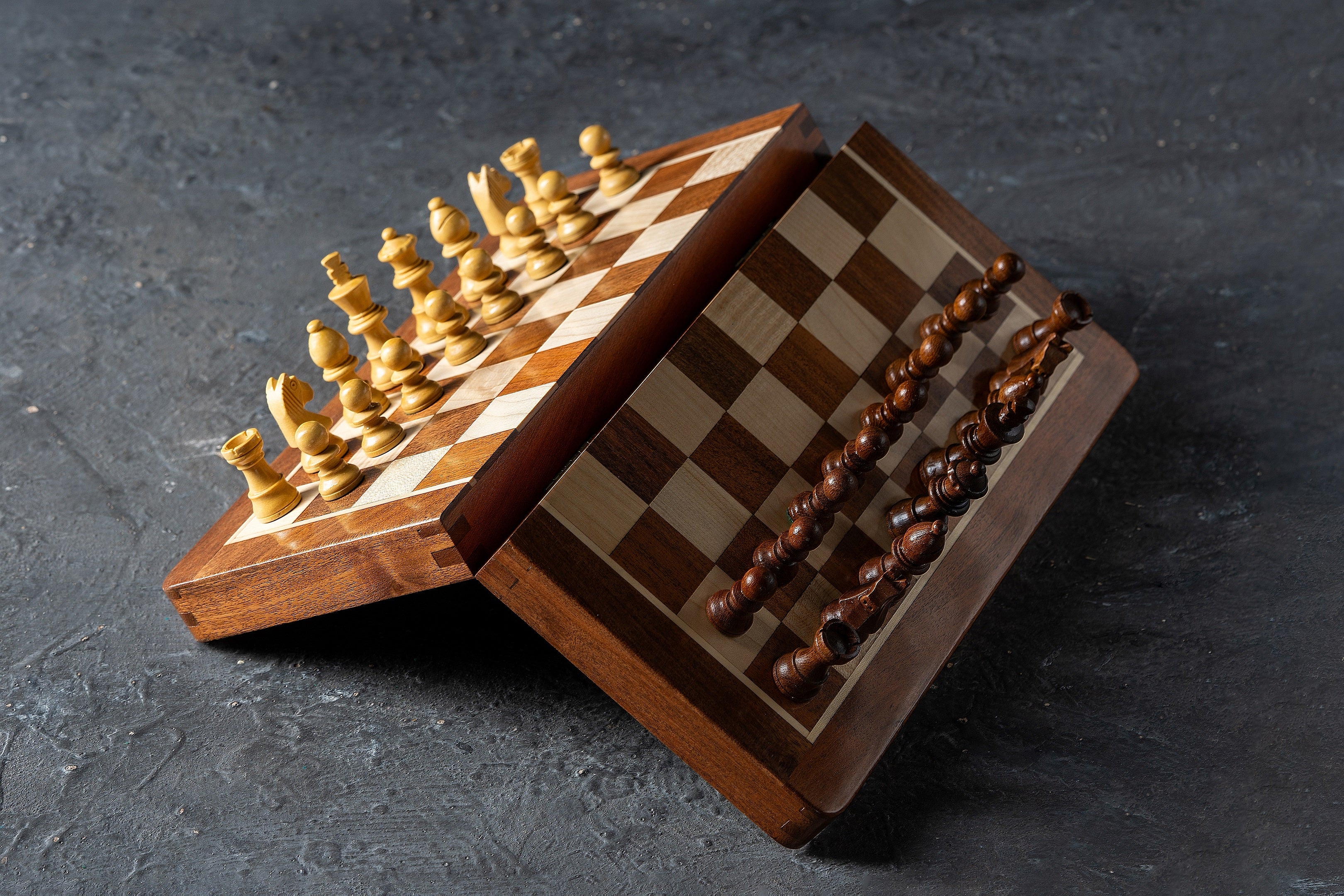 Magnetic Chess Set 30cm – Premium Acacia Folding Board with Inlaid Pieces – image 2