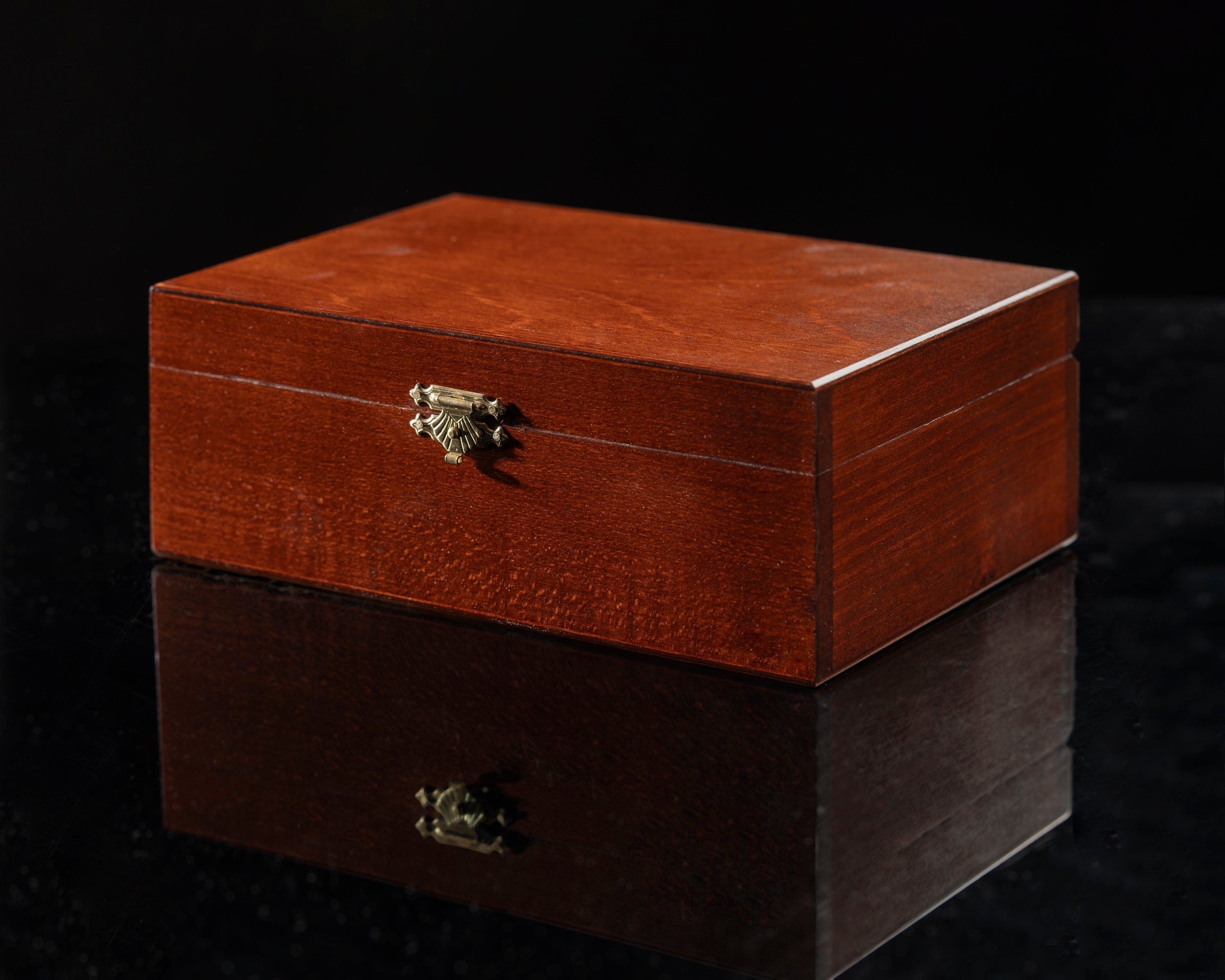 Chess Pieces Storage Box – Dark Wood Case for Staunton No.7 – image 3