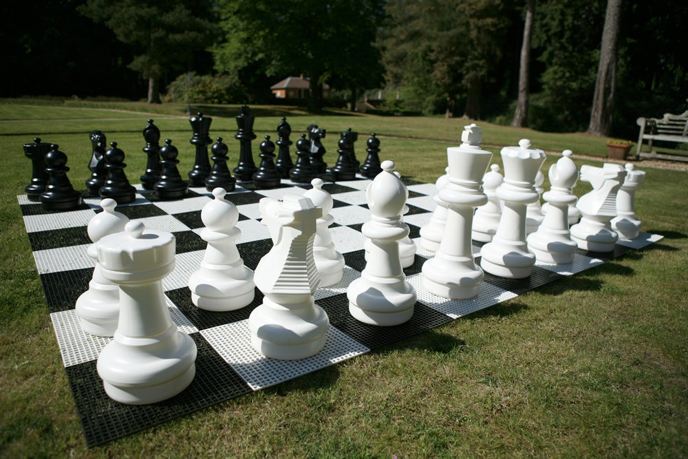 Garden Chess Set Giant 64cm with Plastic Board - Complete Outdoor Weather-Resistant – image 3