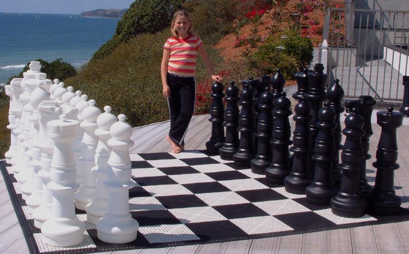 Giant Garden Chess Pieces — 91 cm King, Weatherproof Plastic (Set of 32)